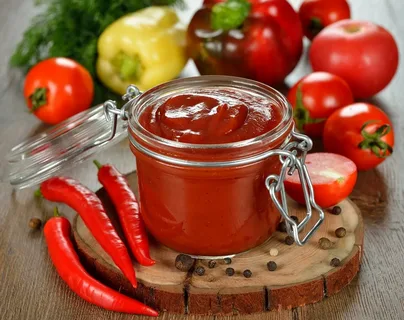 رب گوجه فرنگی نیمه غلظت با بافت سبک و طعم تازه